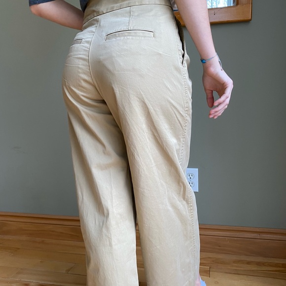 Gap Wide Leg Khaki - Picture 3 of 4